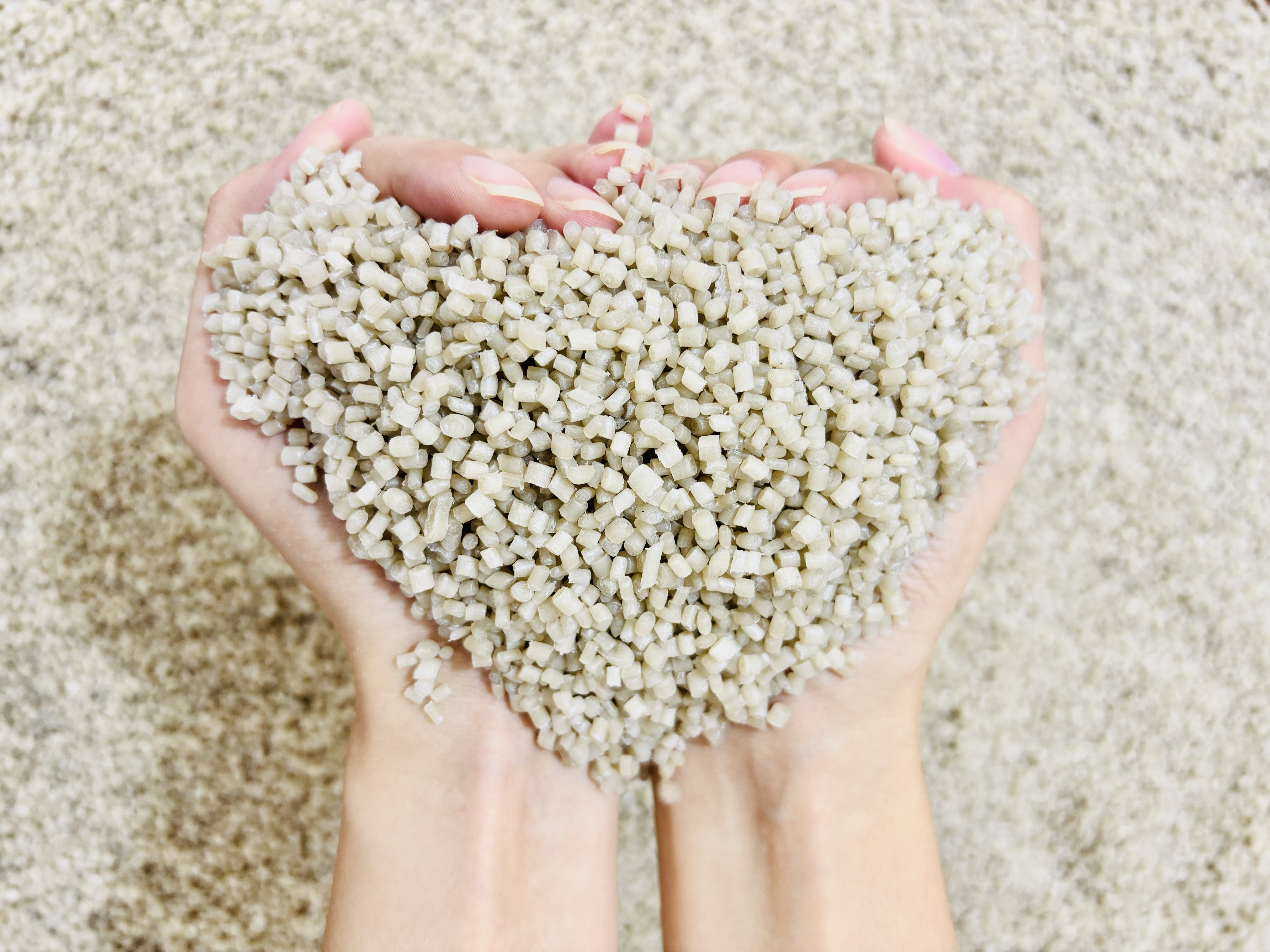 Recycled plastic pellets 