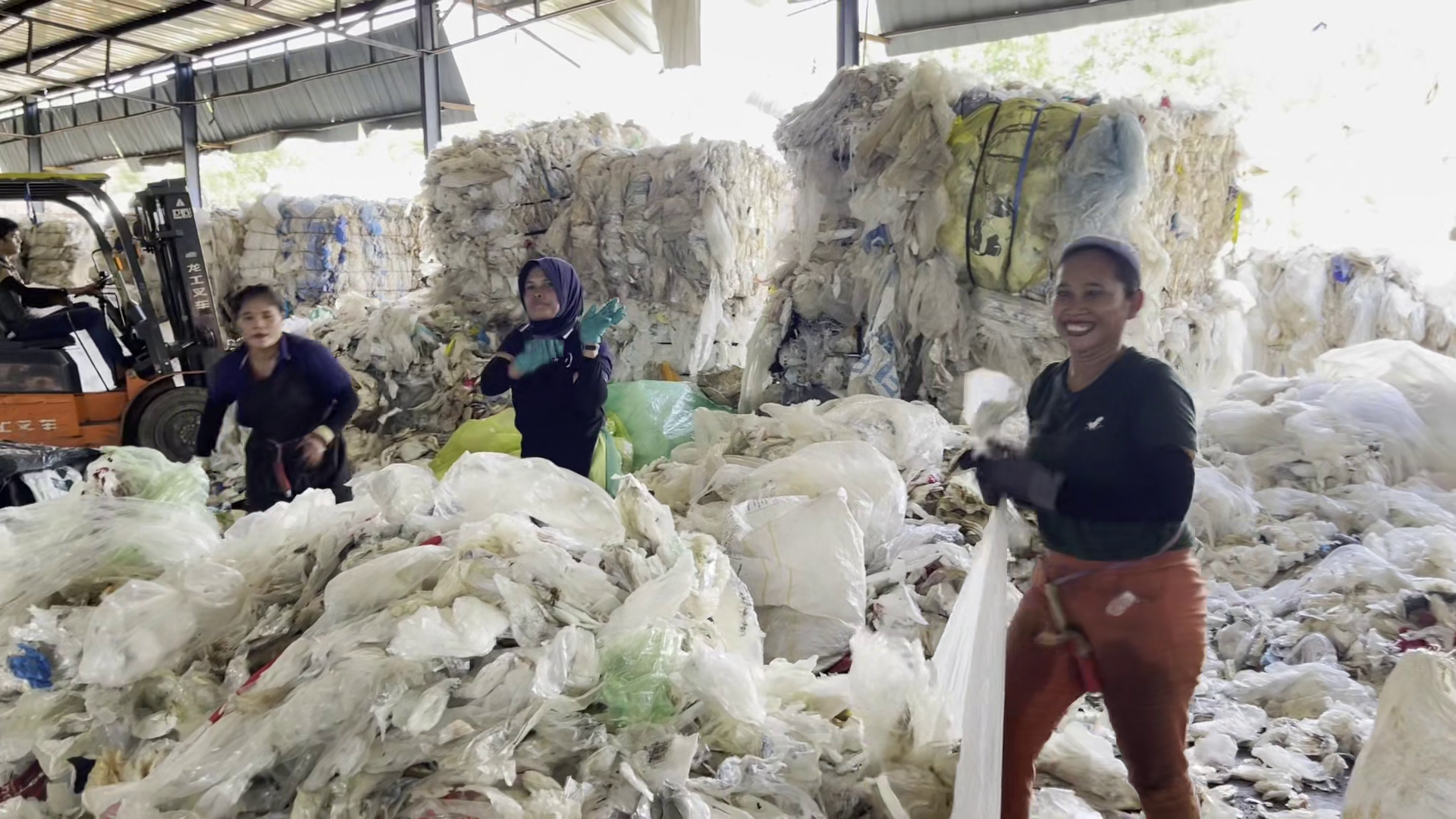 Waste plastic 
